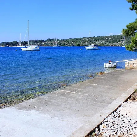Apartment By The Sea Ilovik, Losinj - 25973 Ilovik