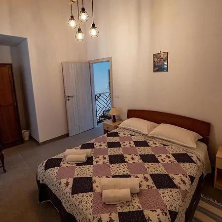 Apartment By The Sea Ilovik, Losinj - 25973 Ilovik