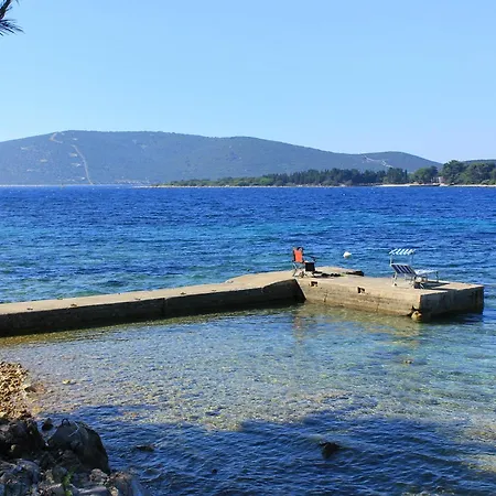 By The Sea Ilovik, Losinj - 25973 *